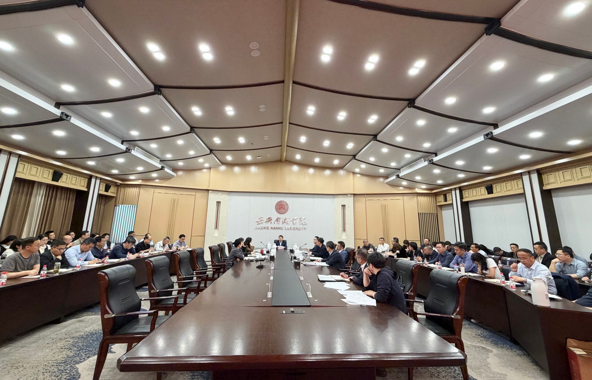 嘉兴南湖学院举办树立和践行正确政绩观学习教育专题读书班暨党委理论学习中心组（扩大）会